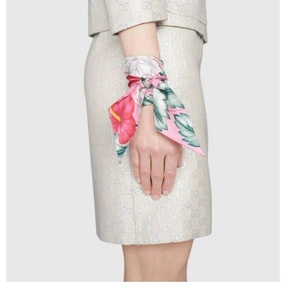 Gucci Floral Hawaiian print silk neck bow twilly Scarf pink - Picture 5 of 9